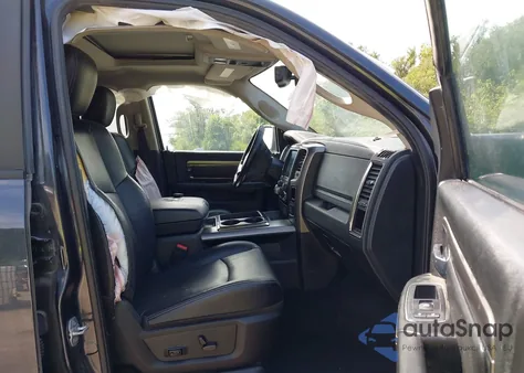 2015 Ram 1500 Sport из США, поврежденный, VIN 1C6RR7HT3FS645024